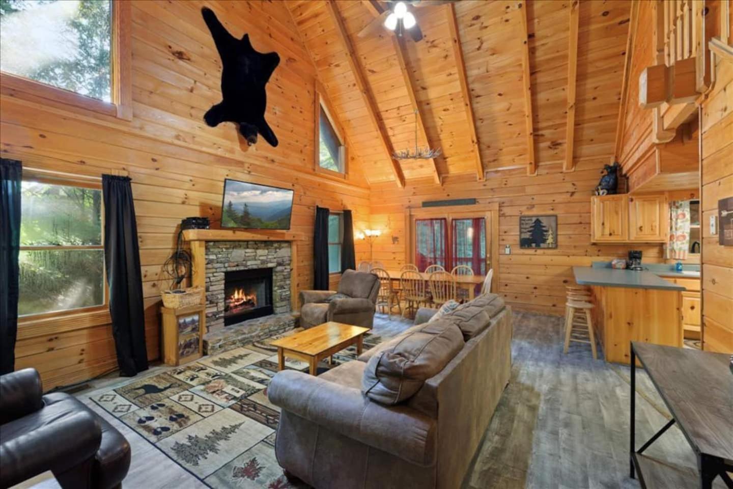 5Br Smoky Cabin Hot Tub, Games, 1 Mi To Parkway Пиджен Фордж Екстериор снимка