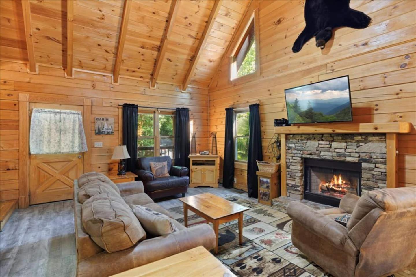 5Br Smoky Cabin Hot Tub, Games, 1 Mi To Parkway Пиджен Фордж Екстериор снимка