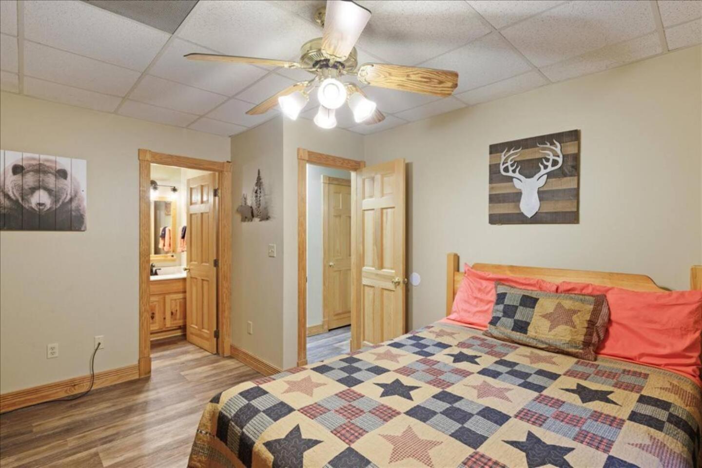 5Br Smoky Cabin Hot Tub, Games, 1 Mi To Parkway Пиджен Фордж Екстериор снимка
