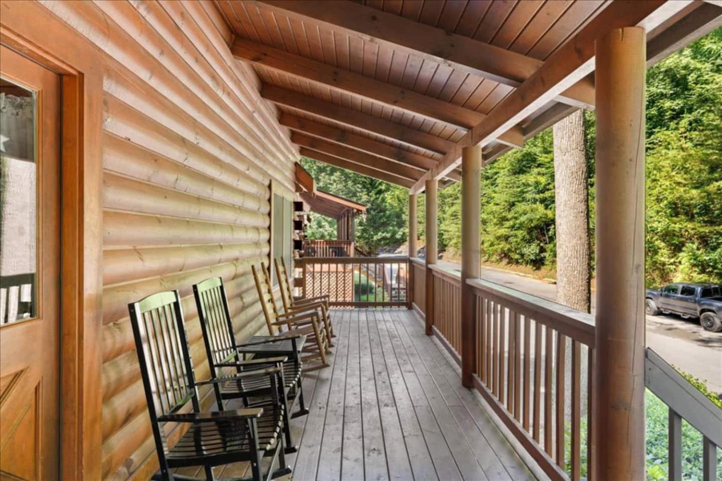5Br Smoky Cabin Hot Tub, Games, 1 Mi To Parkway Пиджен Фордж Екстериор снимка
